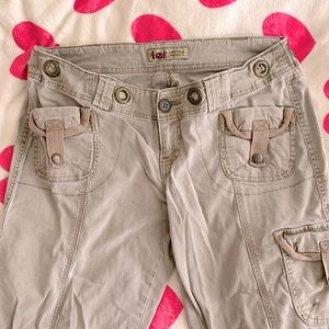 Y2K DETAILED CARGO PANTS